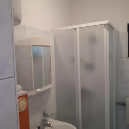 View 2 Apartment