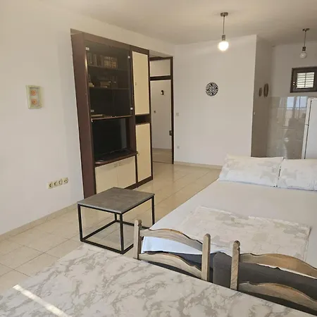 Apartman View 2 *
